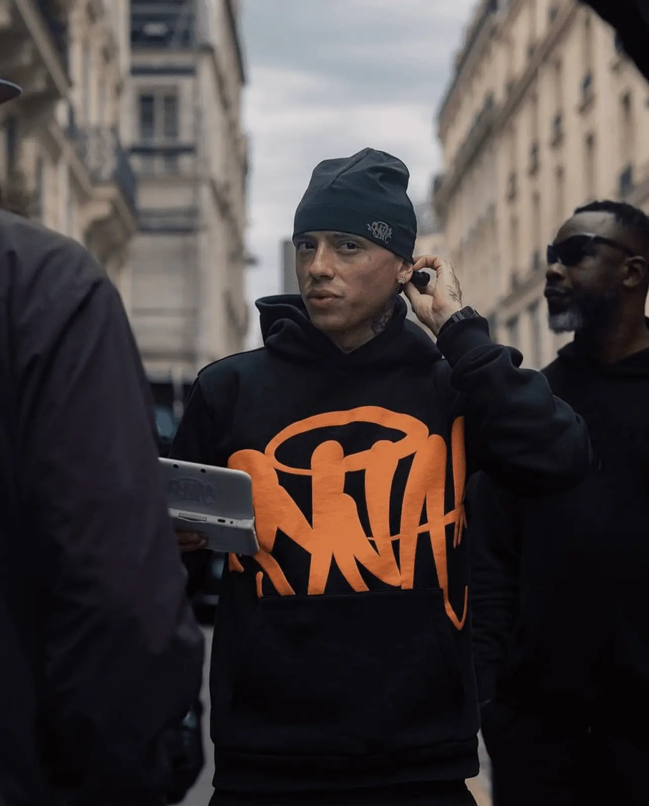 Syna World Short Black Orange - Image 3